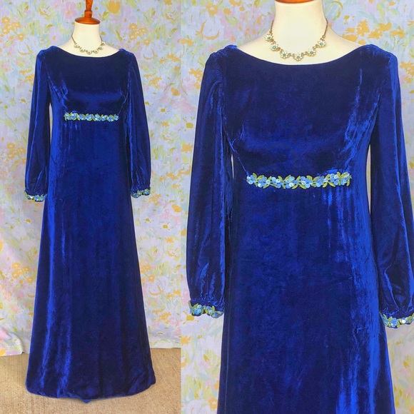 Vintage Dresses & Skirts - Vintage🌼60s Blue Velvet Princess Evening Gown
